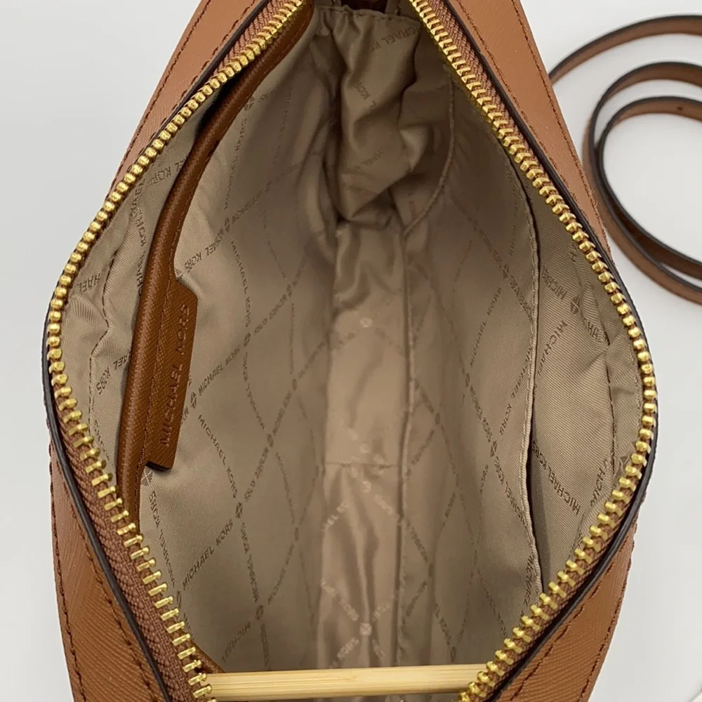 MICHAEL KORS LARGE EW CROSSBODY NAT/ LUGGAGE - Picture 10 of 16